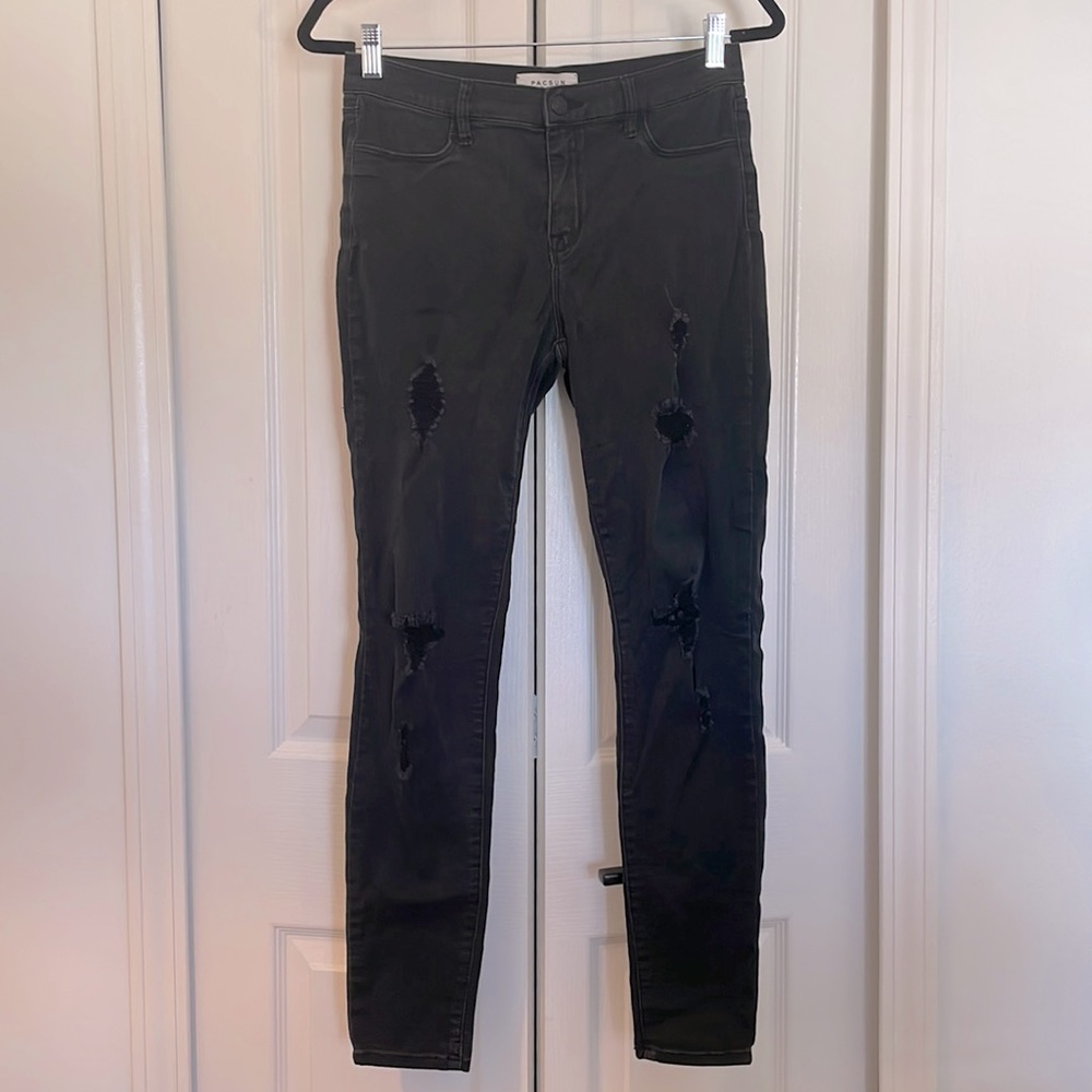 PacSun Black Ripped Jeans/Jeggings in Size 27